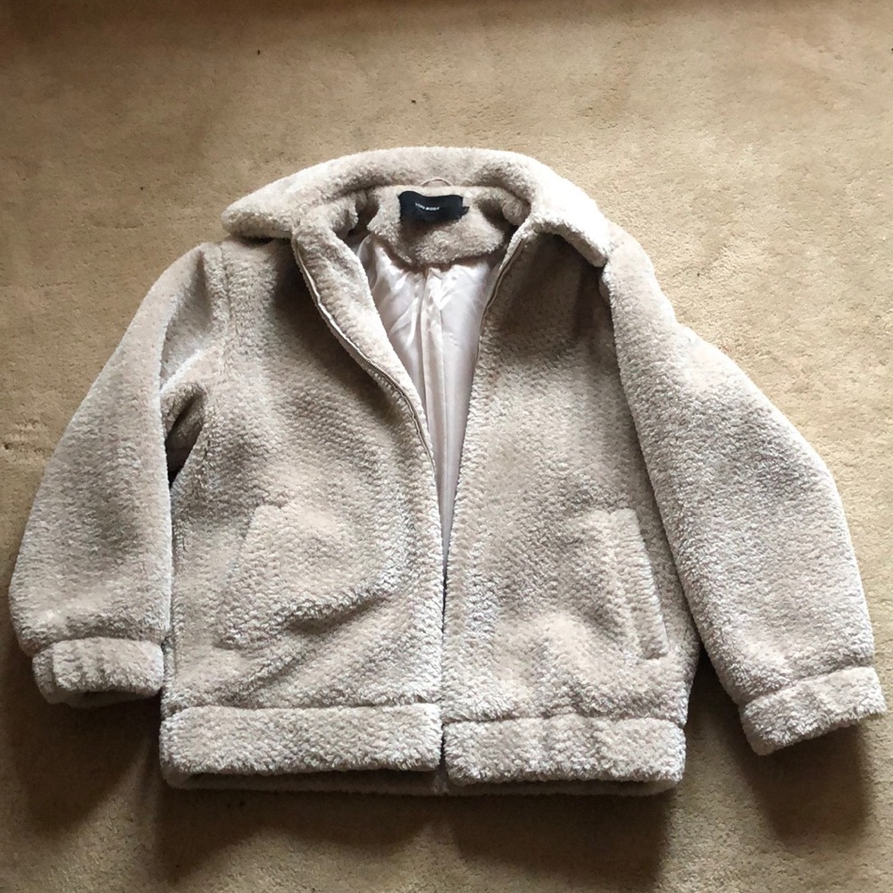 Vero Moda Short Gray Teddy Coat XS *like new*